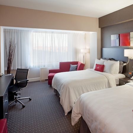Armon Plaza Montreal Airpt, Trademark Collection By Wyndham Exterior foto
