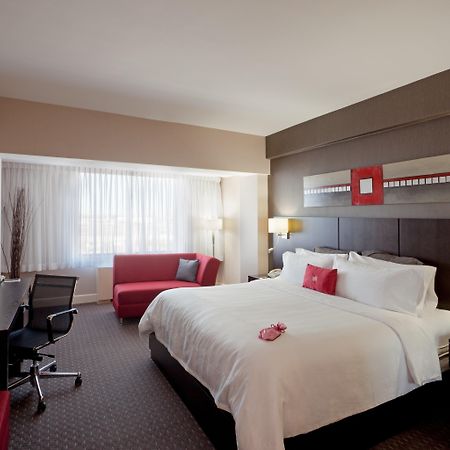 Armon Plaza Montreal Airpt, Trademark Collection By Wyndham Exterior foto